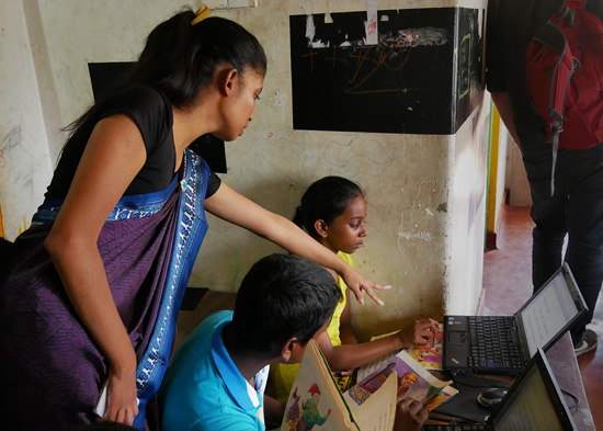SERVE-Sri-Lanka-Professionals-IT-support-Computer-class