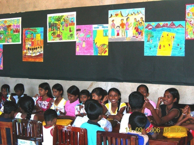 Group picture of Sapala Children in Sri Lanka